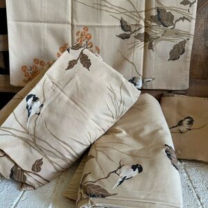 Vintage Tan Bird and Leaf Patterned Fabric Pequot muslin sheet set Queen